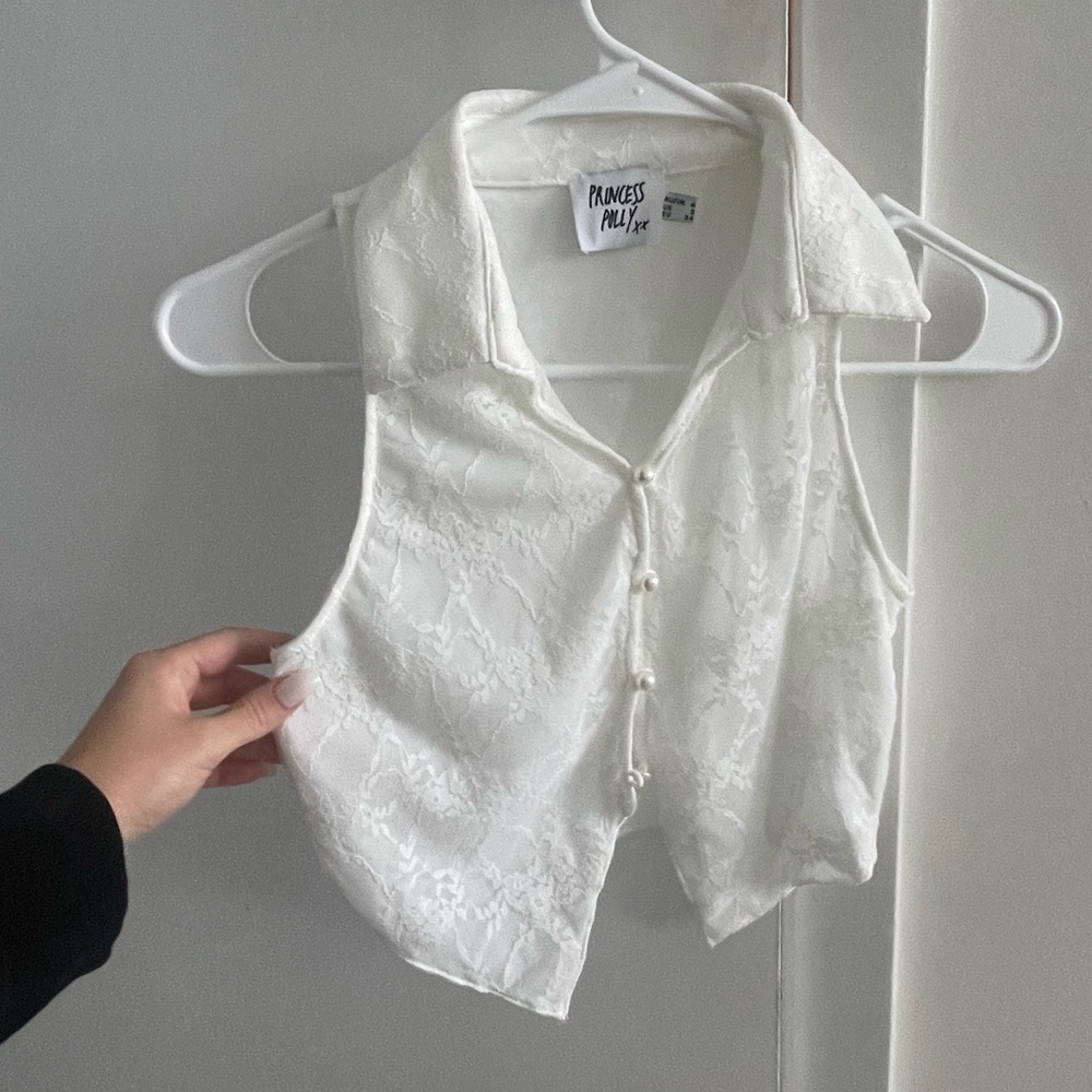 White Collar Top with pearl buttons - Princess Polly - Picture 4 of 4